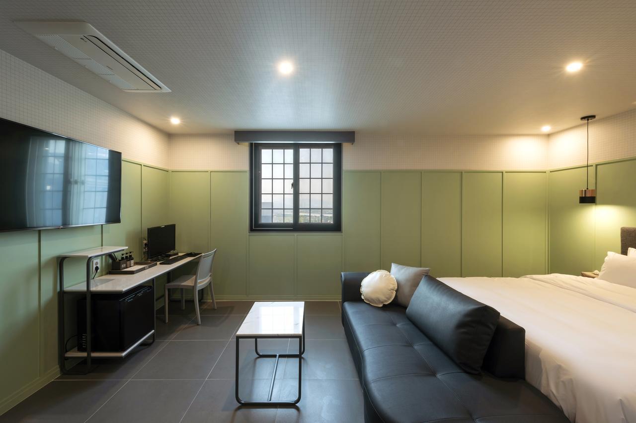Brown-Dot Hotel Gupo Busan Exterior photo