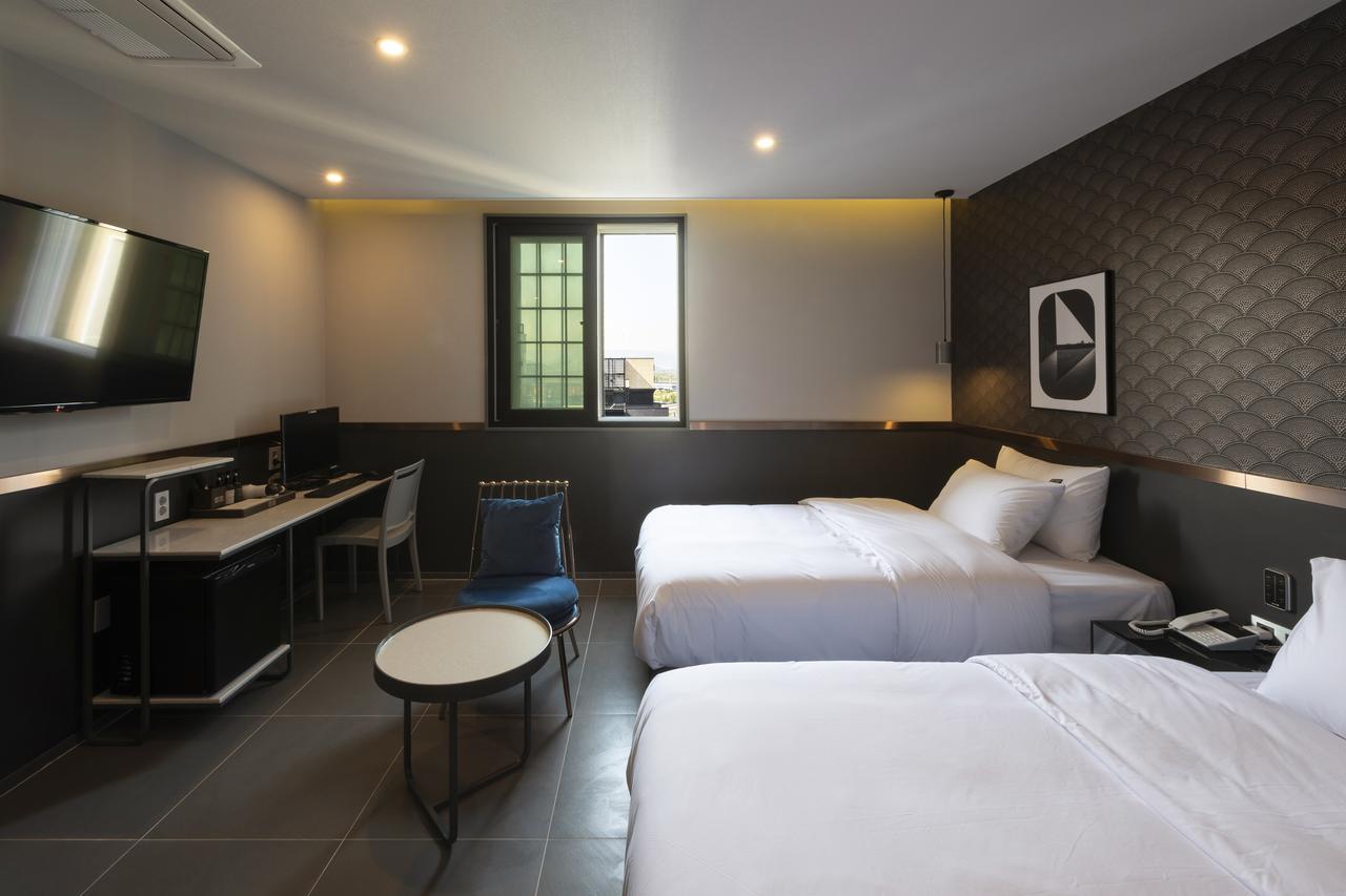 Brown-Dot Hotel Gupo Busan Exterior photo