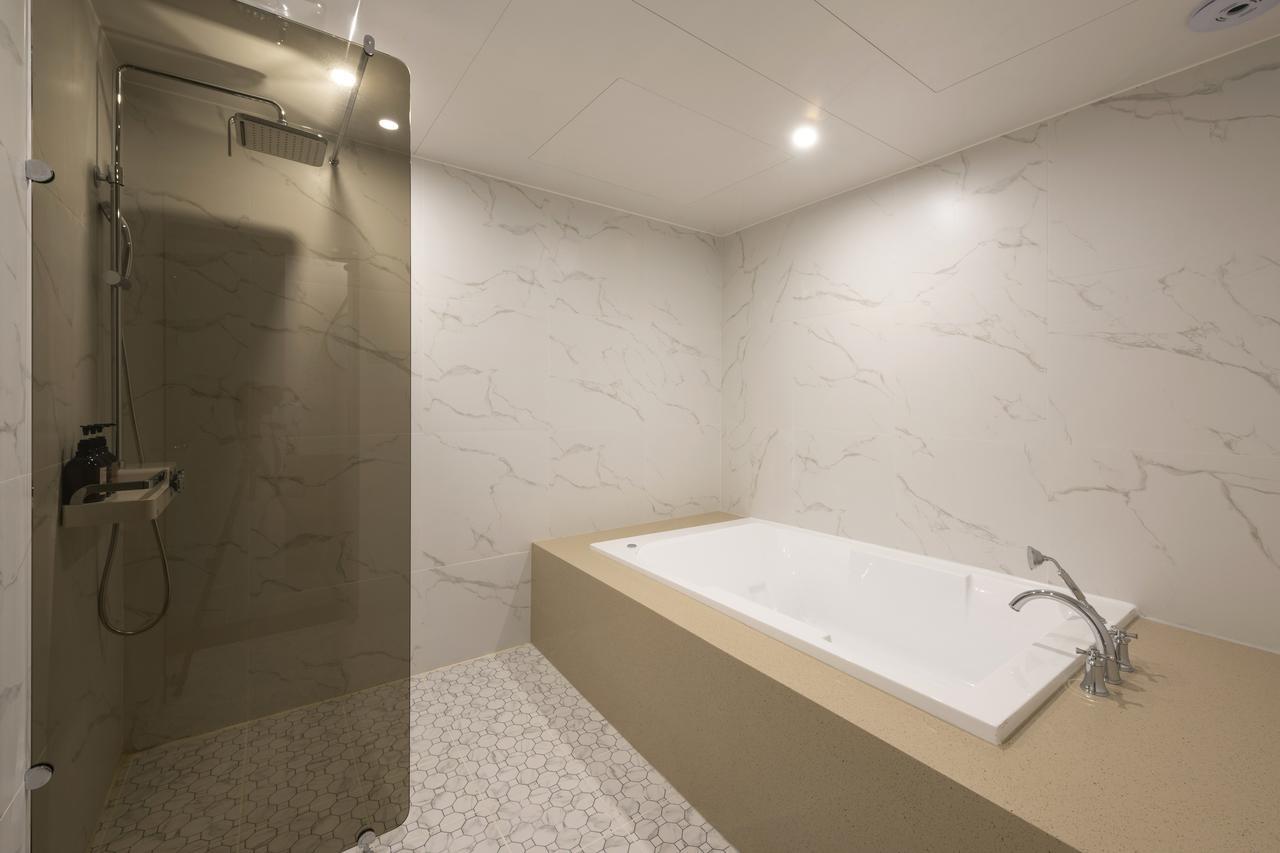 Brown-Dot Hotel Gupo Busan Exterior photo